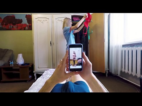 ❤️ La demi-sœur a fait jouir son frère juste avant que maman ne rentre à la maison. ❤️❌  Sexe at us ﹏
